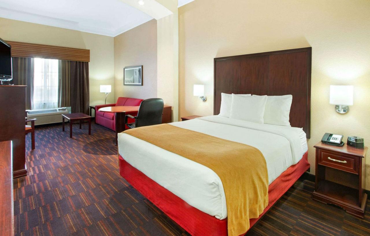 La Quinta Inn & Suites By Wyndham Albuquerque Midtown Exteriör bild